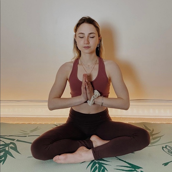 Meet your Posher, Shannon - Picture 2 of 5